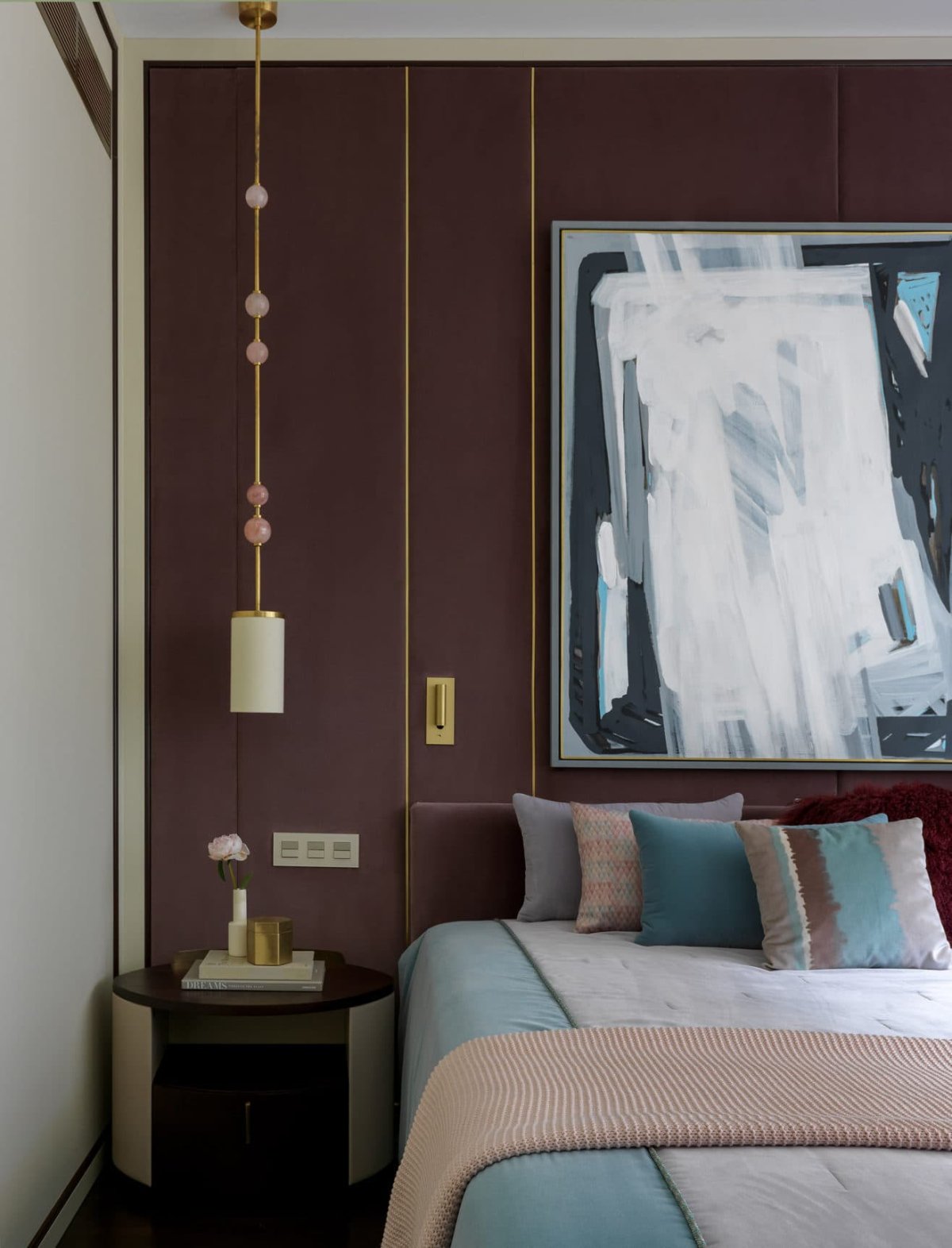 Прикроватная лампа для спальни