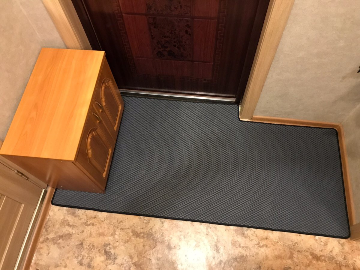 Коврик в прихожую по индивидуальным размерам