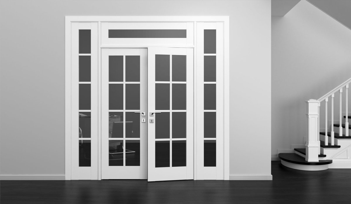 Двери с фальш фрамугой сбоку