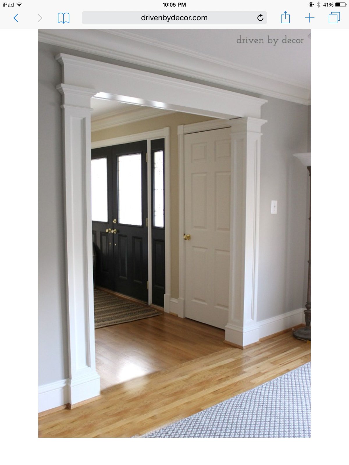 Молдинги на стенах в интерьере