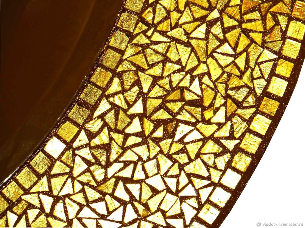 Зеркальная плитка в коридоре