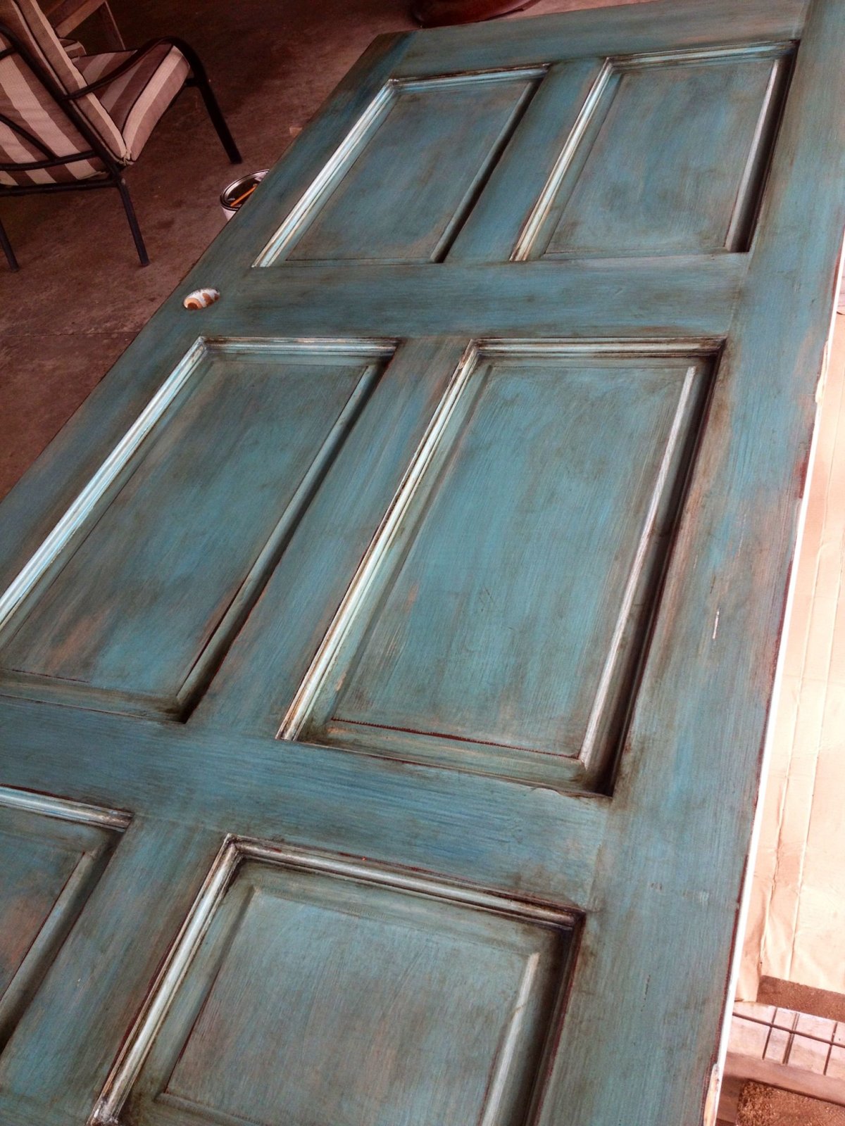 Состаривание двери