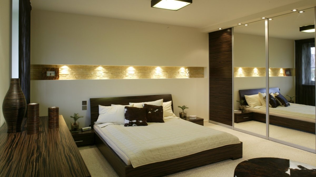 Стильные люстры для спальни