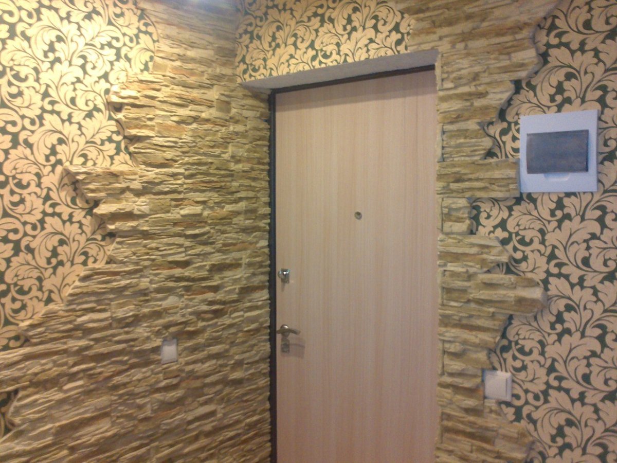 Отделка камнем дверных проемов