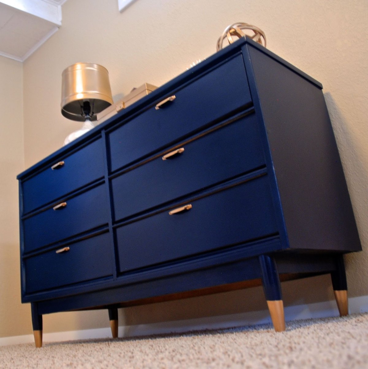 Перекраска современного комода