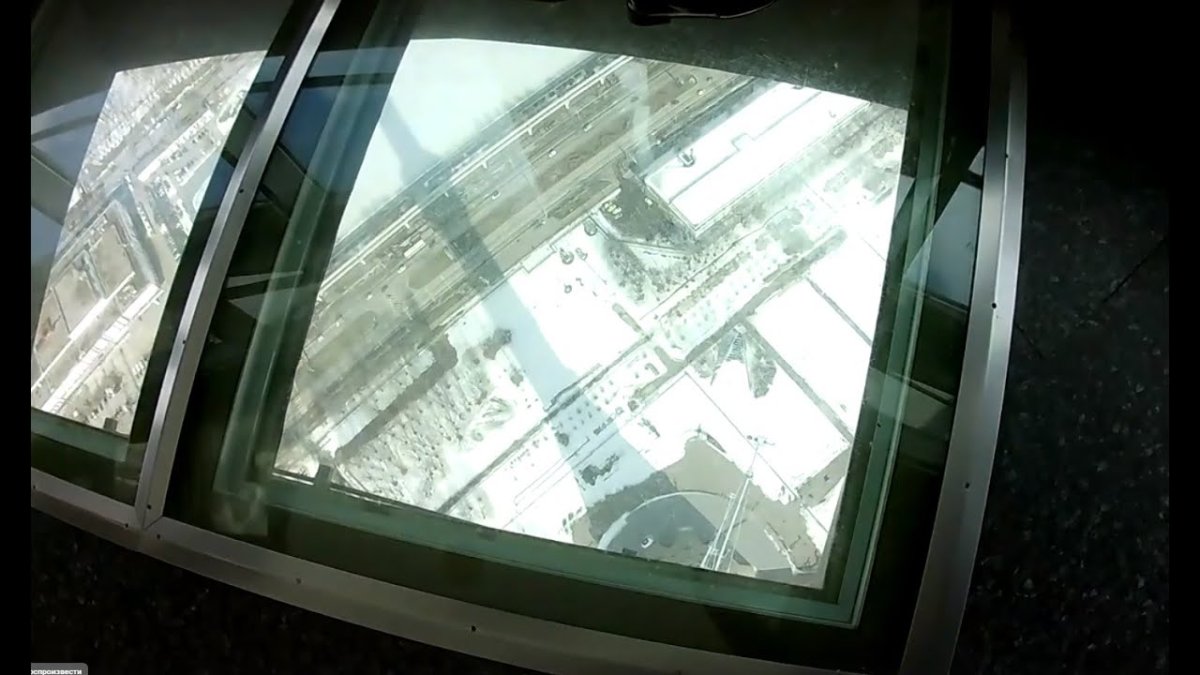 Стеклянный пол триплекс РГБ