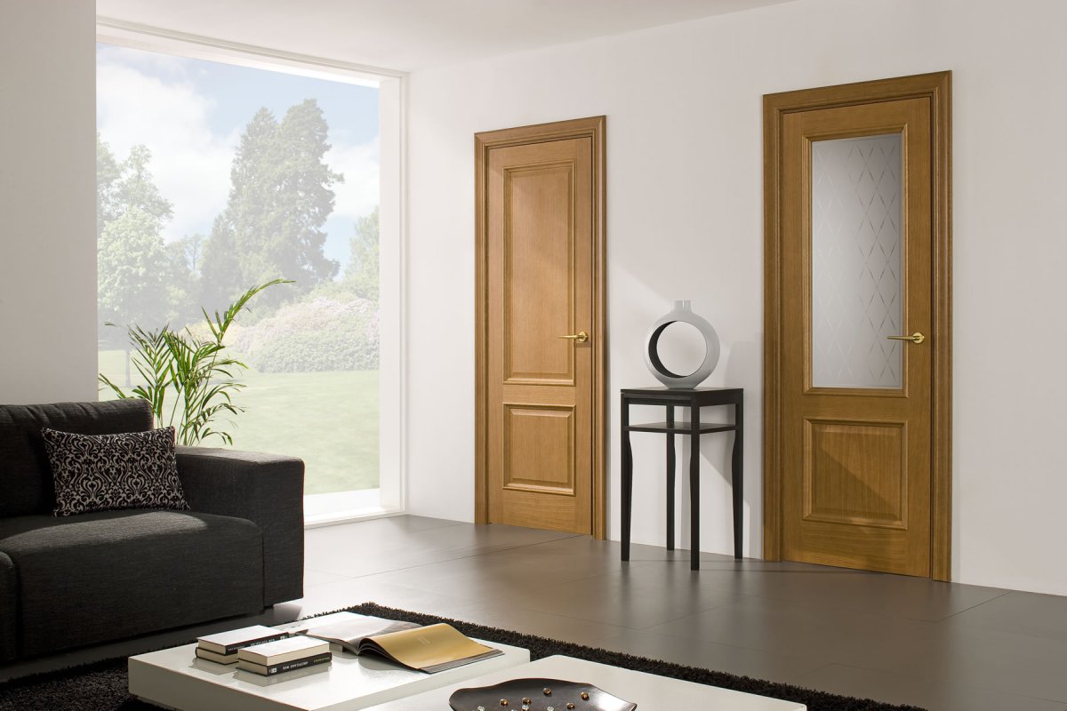 Дверь межкомнатная 2000 600 массив красное дерево Comodor