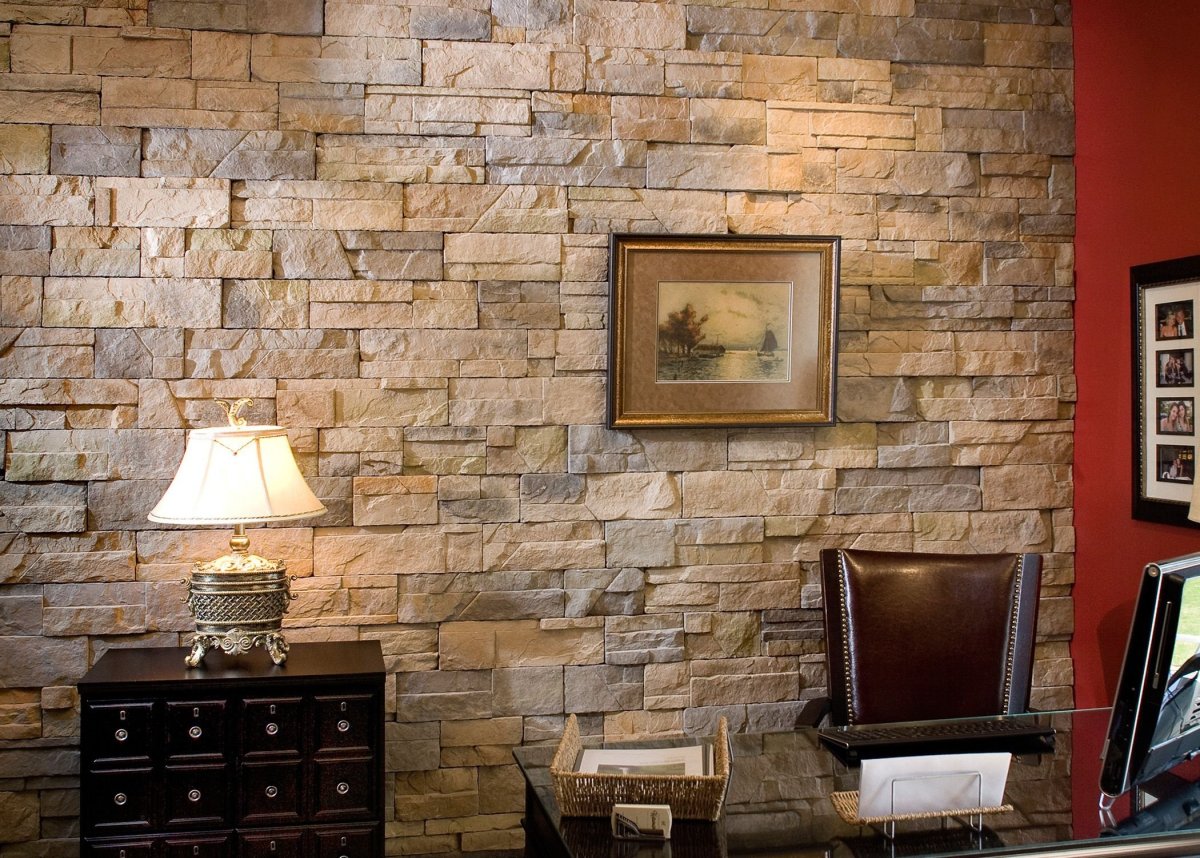 Панели под камень в интерьере