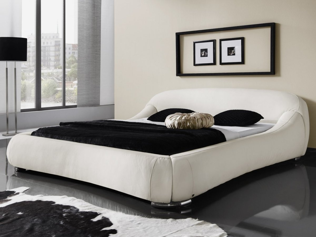 Кровать двуспальная черно белая