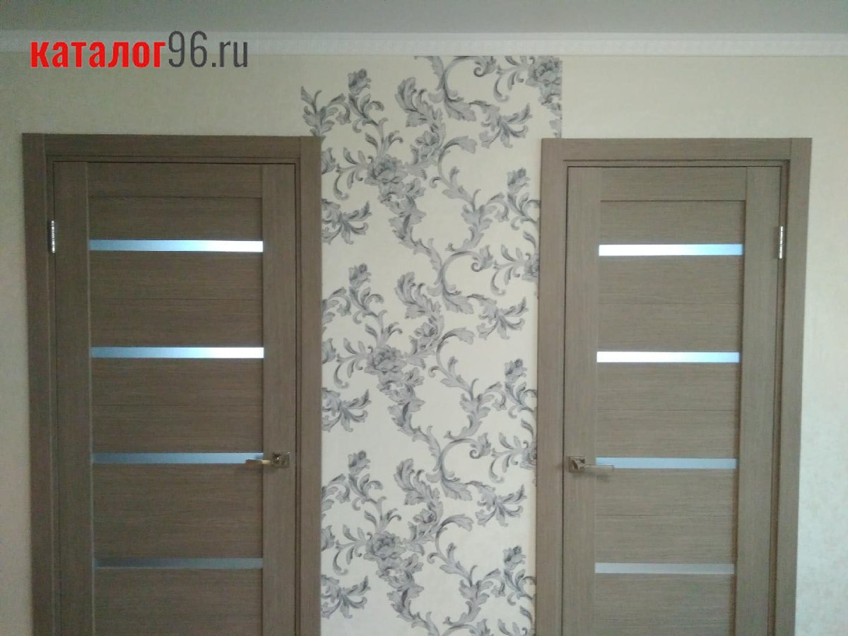 Сочетание дверей и обоев