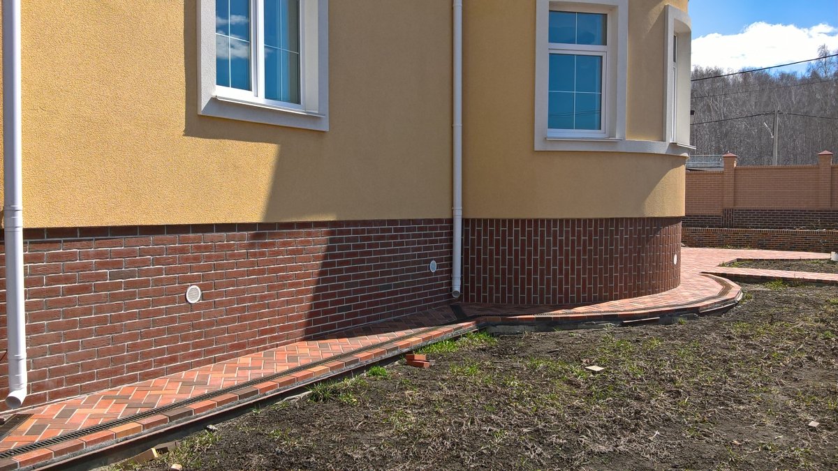 Отделка цоколя