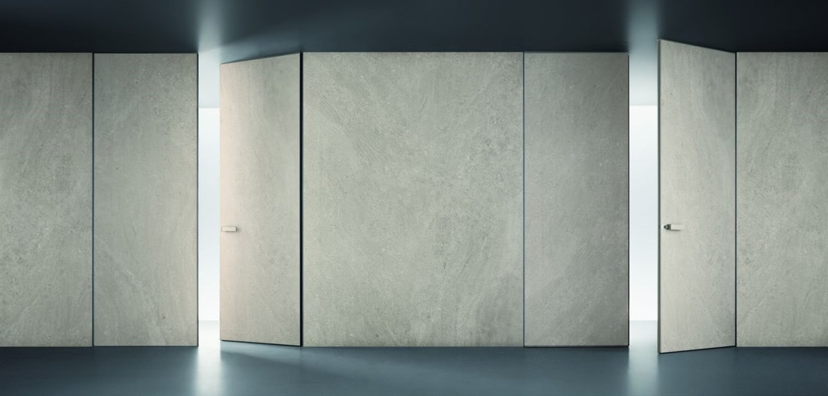 Бетонные двери в интерьере