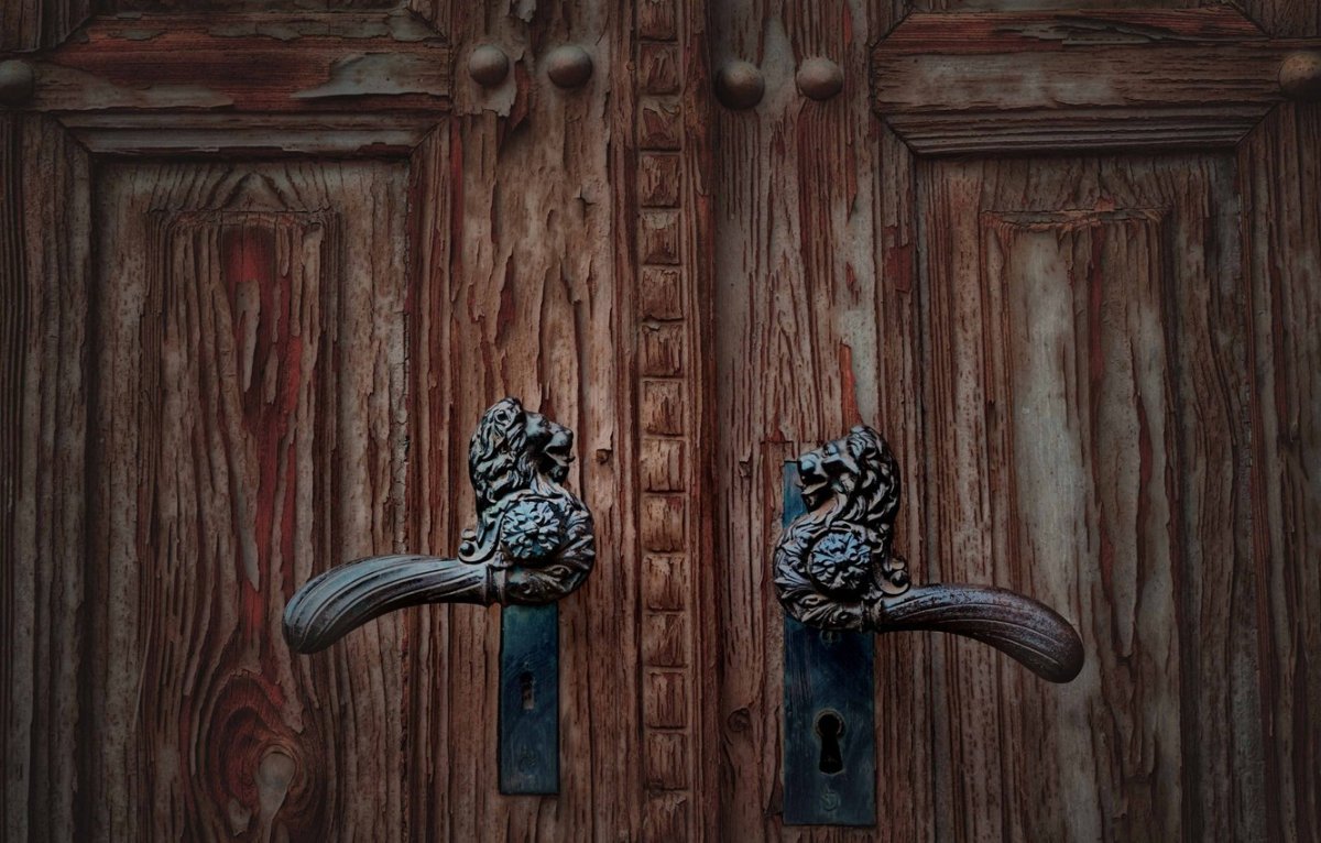 Лада Приора заниженная тюнинговая