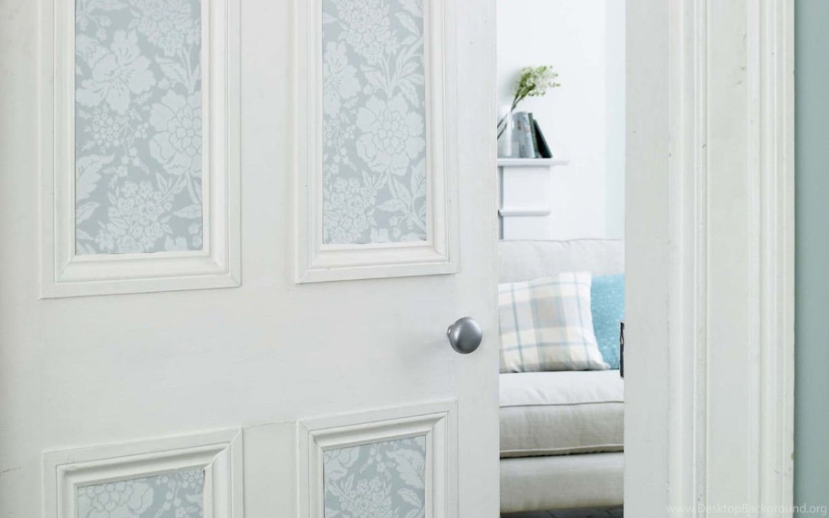 Декор старых межкомнатных дверей