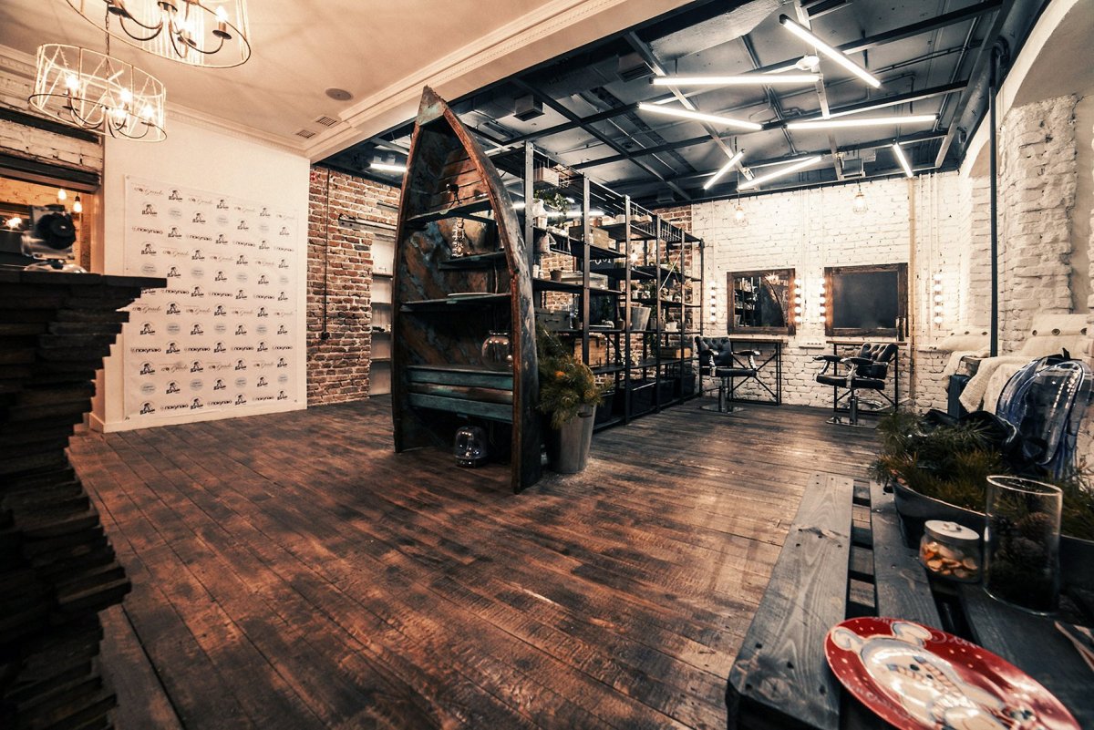 Интерьер барбершоп в стиле лофт