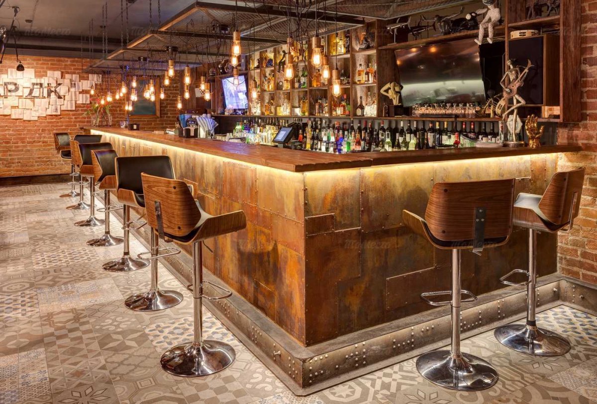 Барная стойка в баре лофт