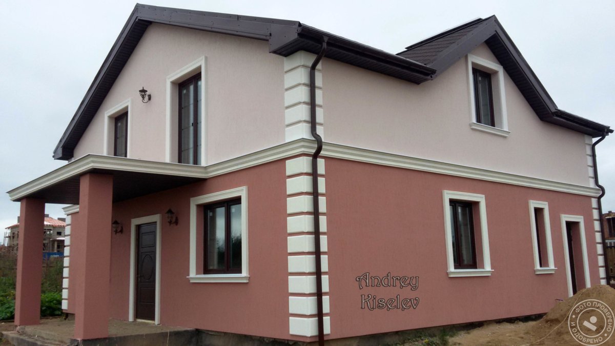 Штукатурный фасад с керамогранитом