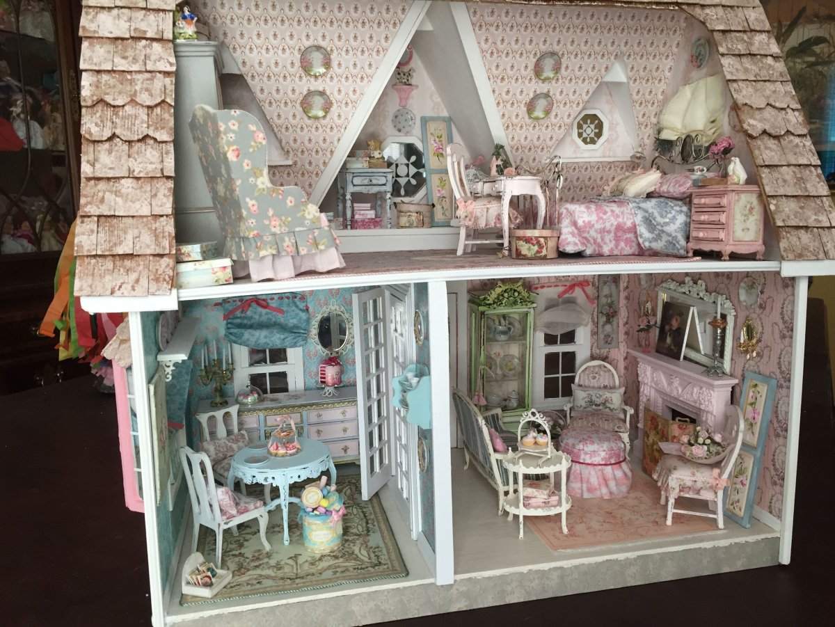 Дизайнерские домики для кукол