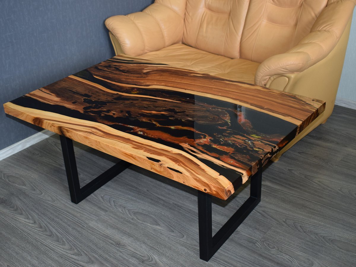 Зеркало из слэба карагача