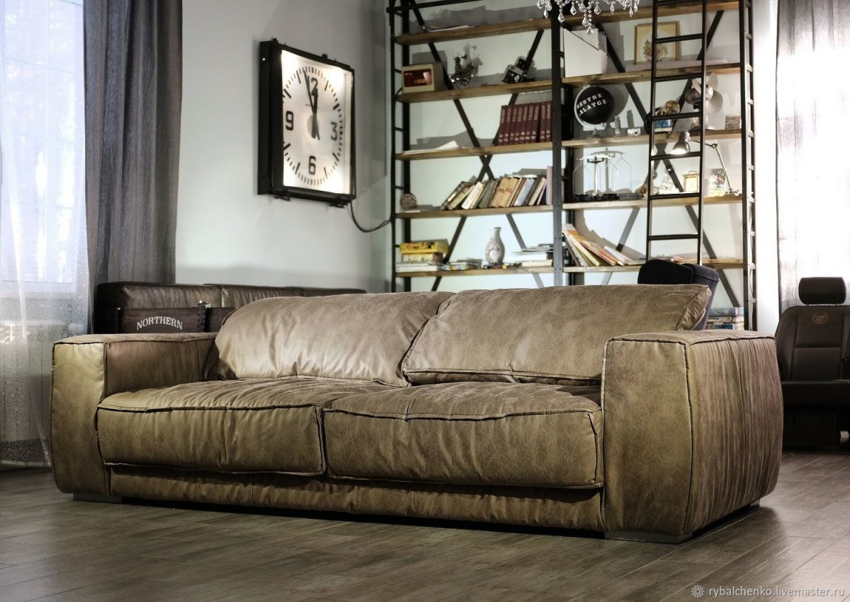 Небольшой диван лофт