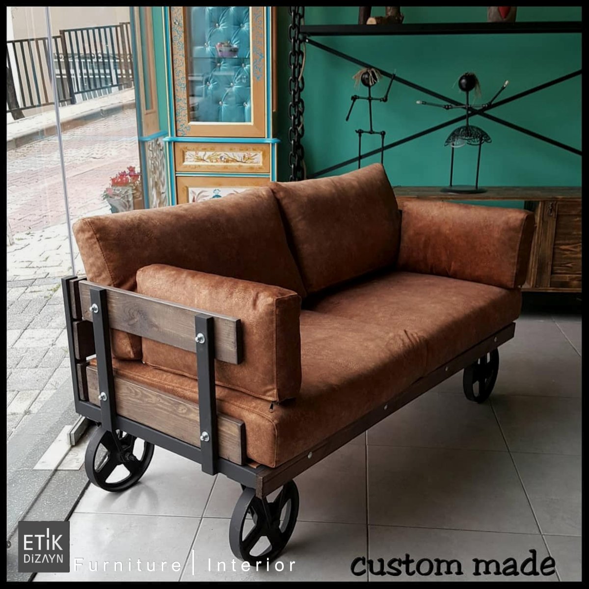 Диван лофт на колесах