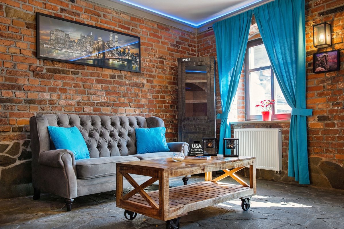 Кожаный диван в стиле лофт