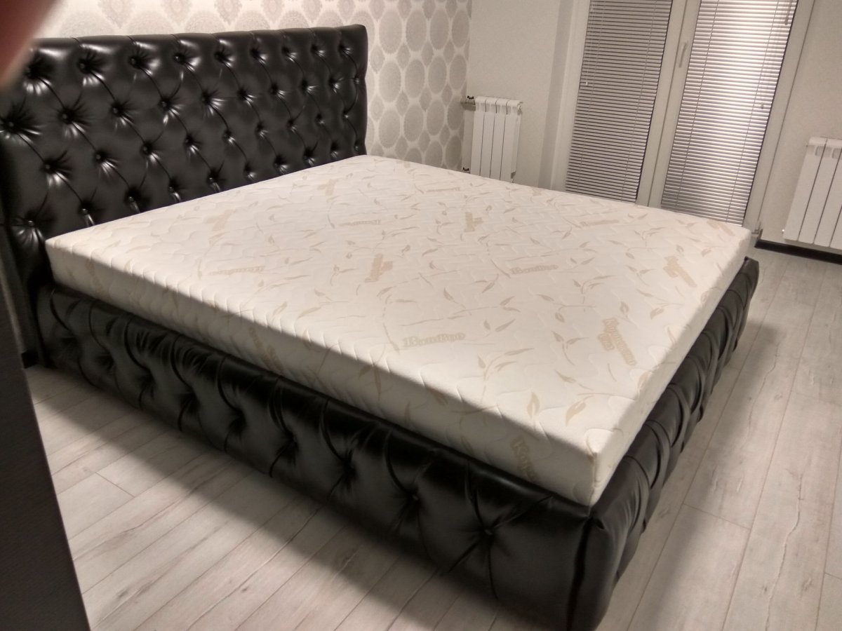 Кровать капитоне