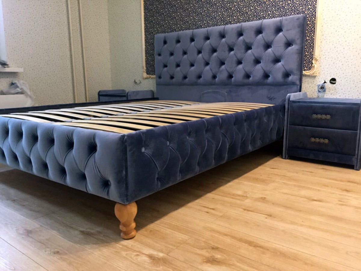 Царга кровати в каретной стяжке