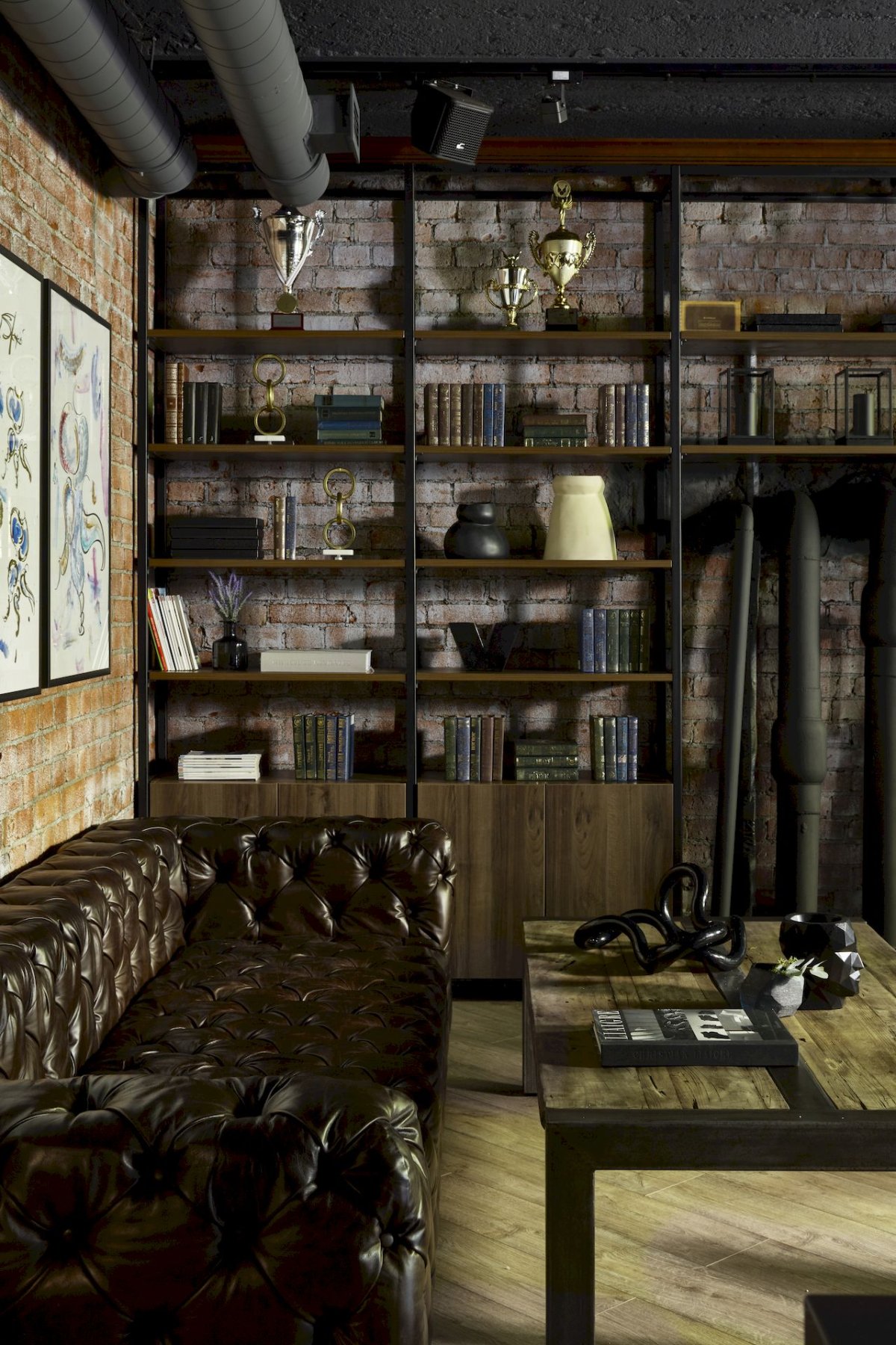 Бильярдный стол в стиле лофт