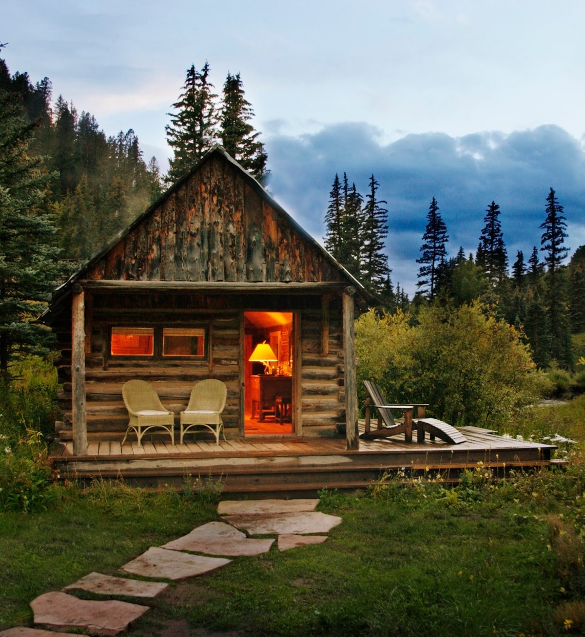 Маленький домик в горах