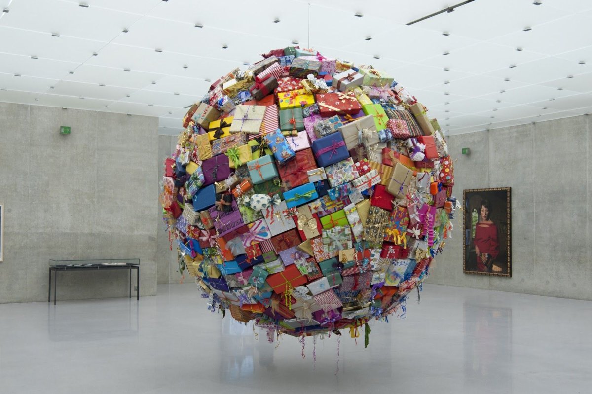 Инсталляция из вещей