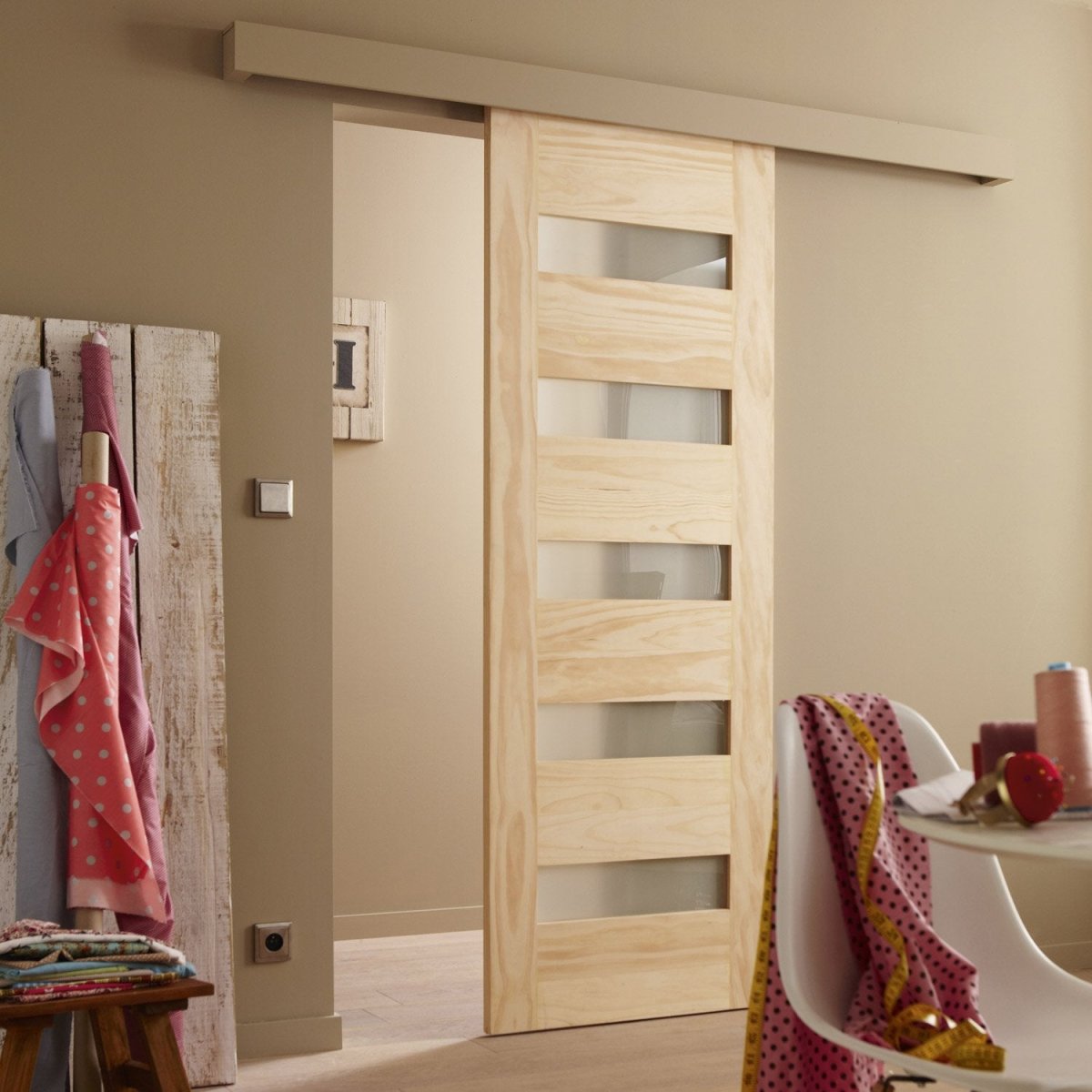 Откатные двери в Леруа Мерлен