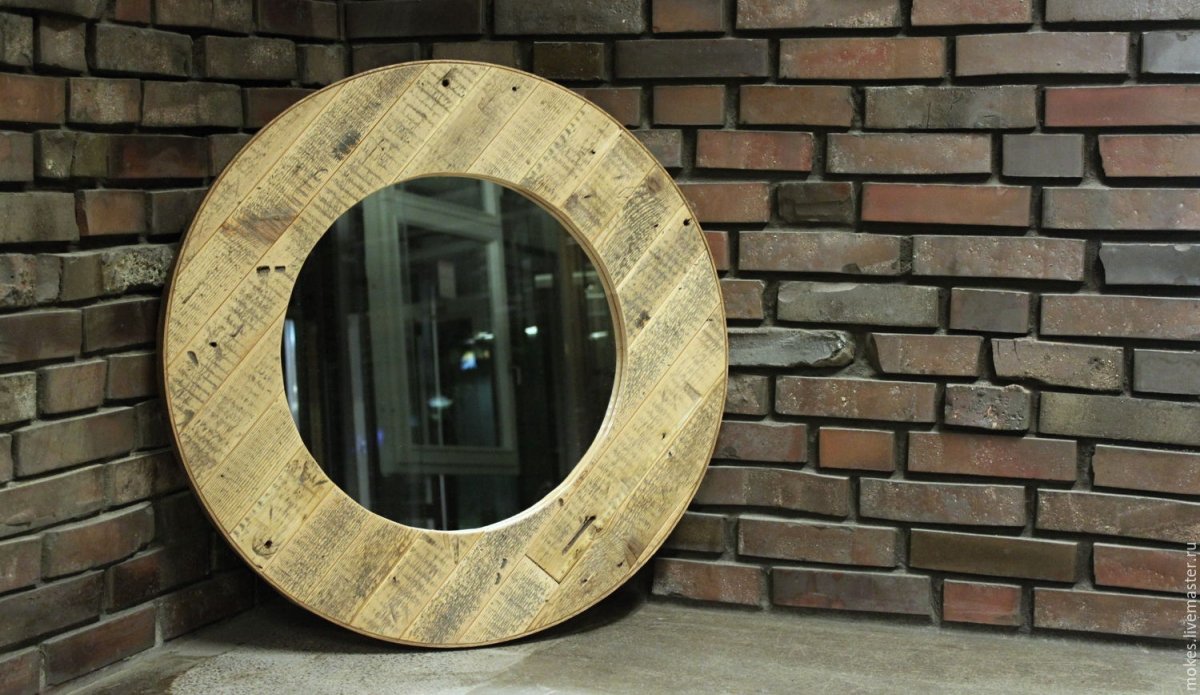 Круглые рамы для зеркал из дерева