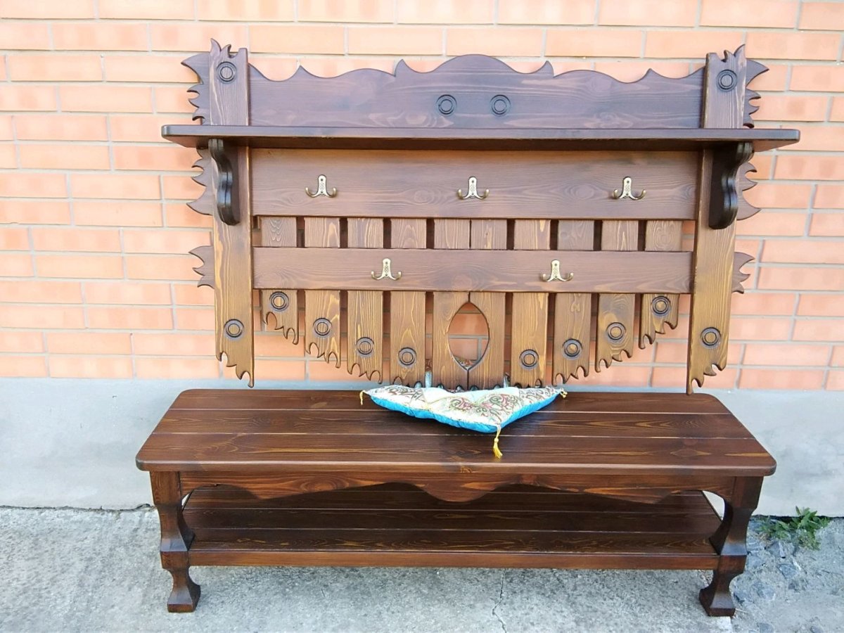 Прихожая из дерева