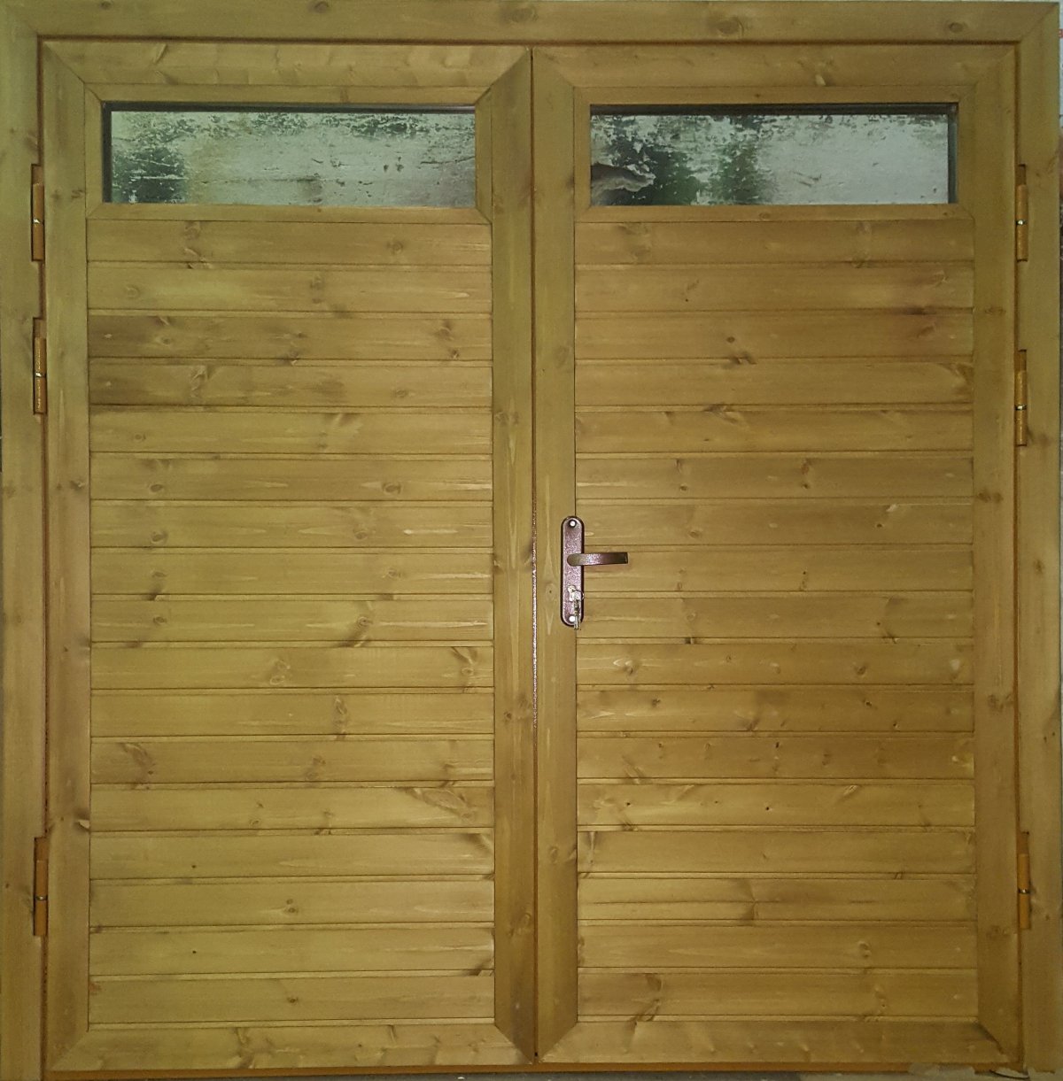 Обшить дверь рейкой