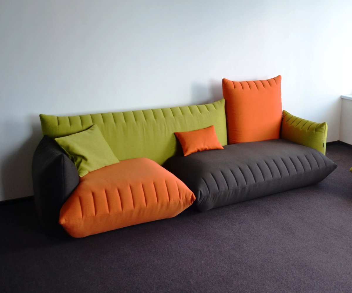 Необычный дизайнерский диван