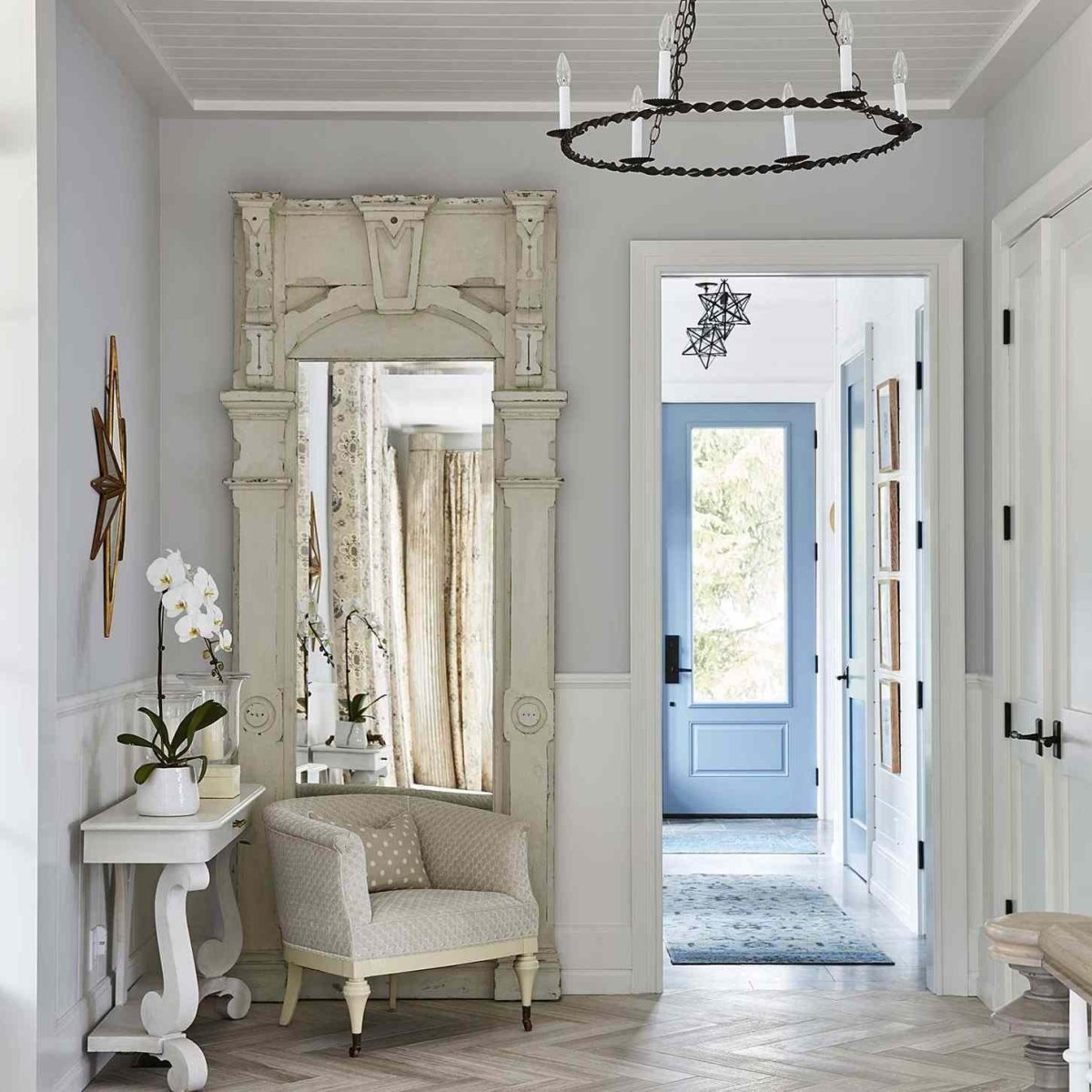 Сара Ричардсон прихожая