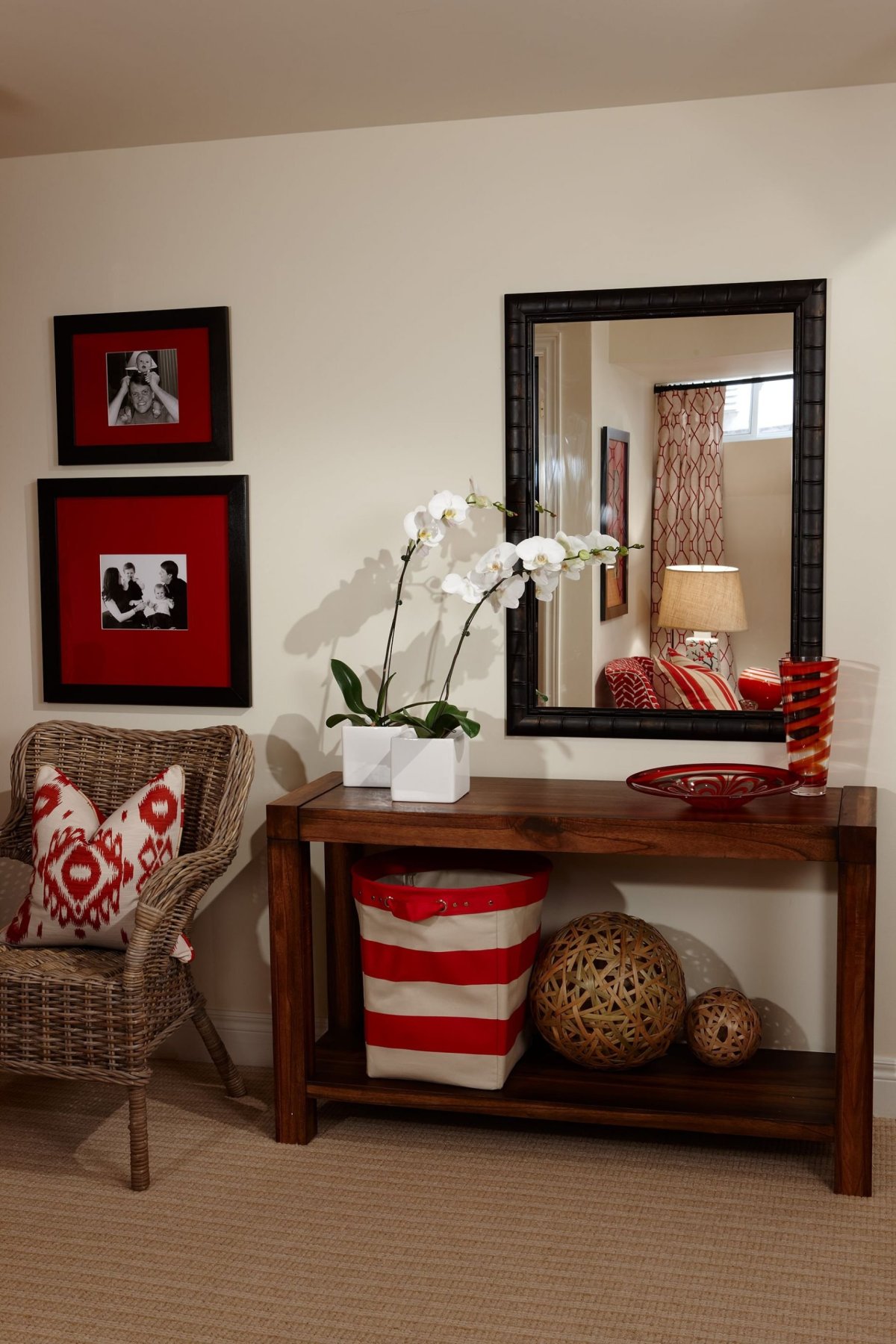 Сара Ричардсон прихожая