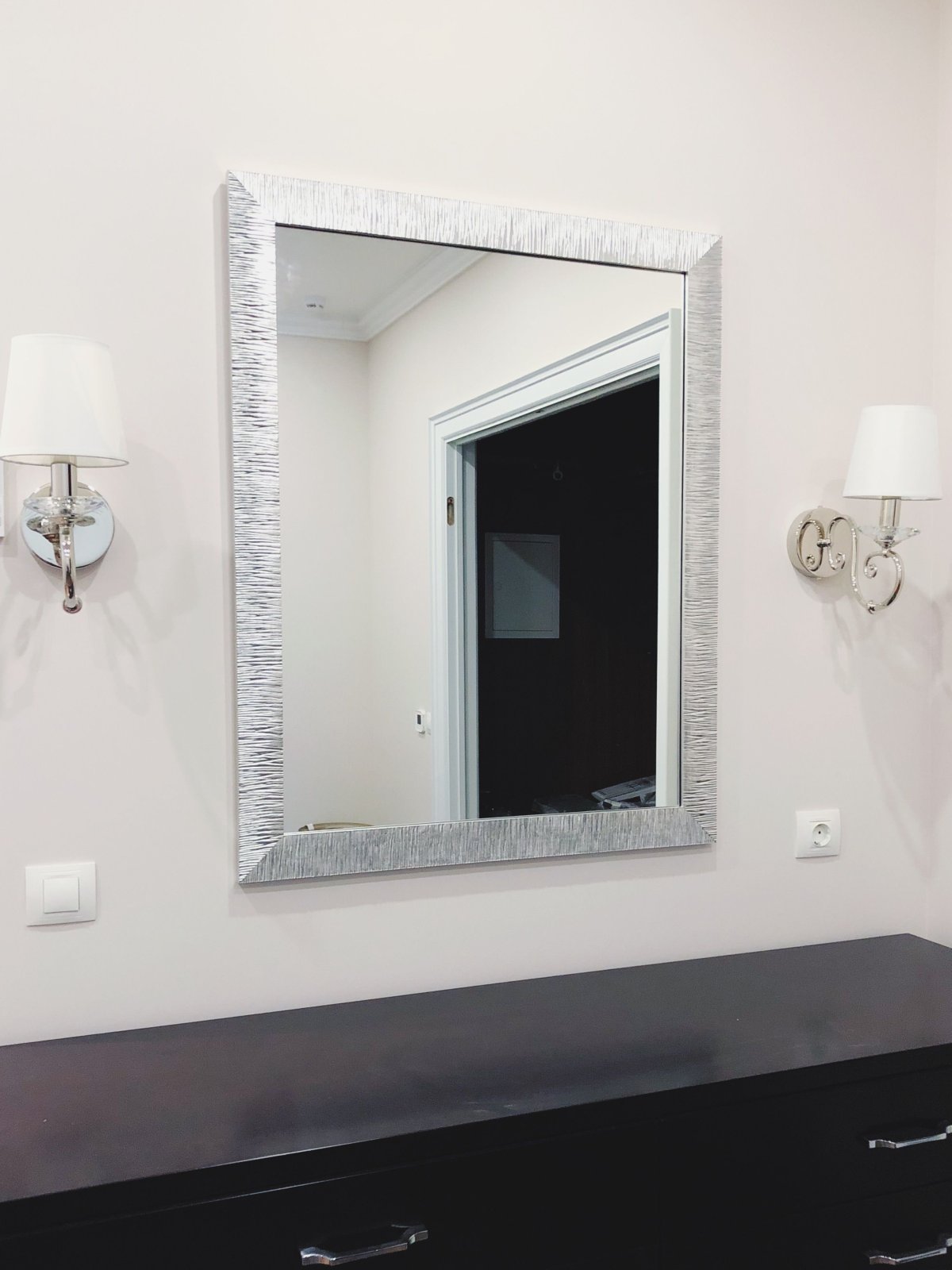 Большие зеркала в прихожую