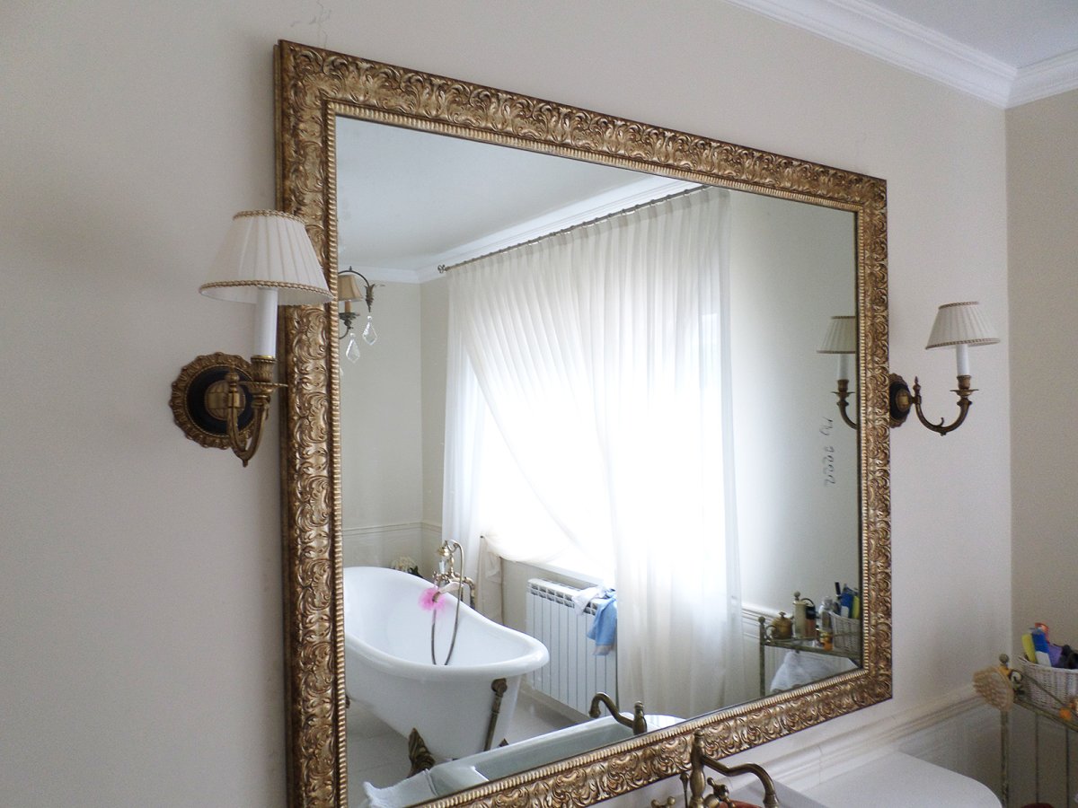 Зеркало настенное большое