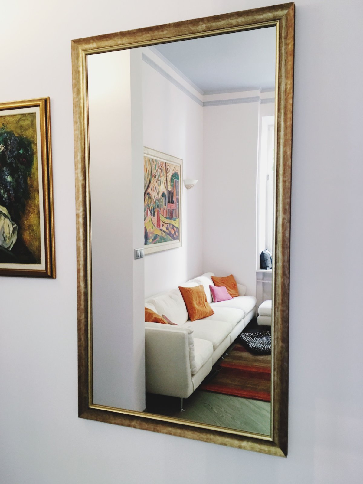 Зеркало в прихожую белое обрамление