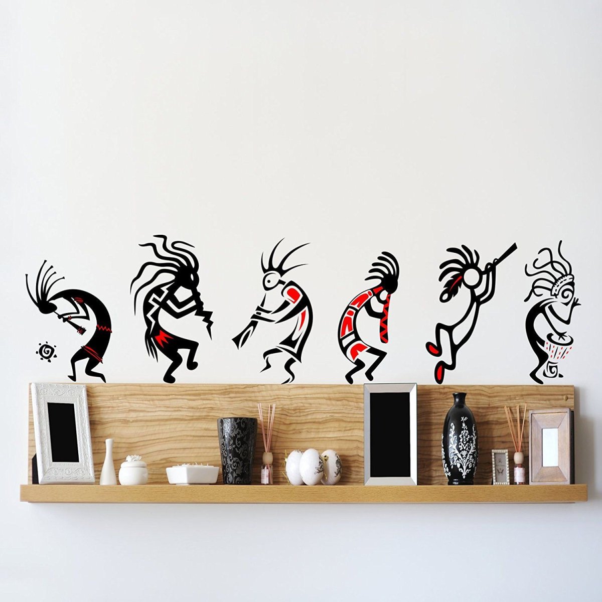 Наклейки на стену черно белые