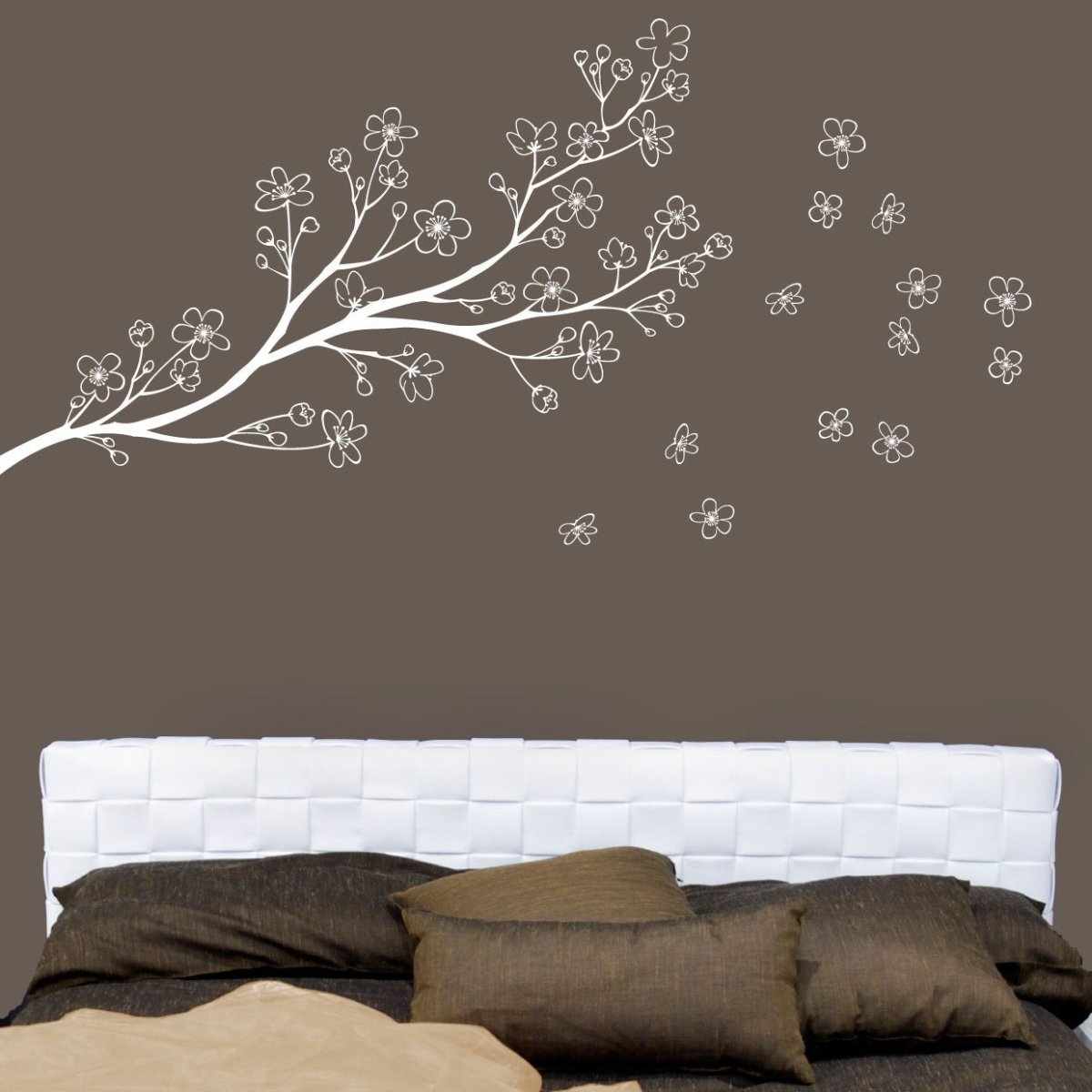 Наклейки на стену