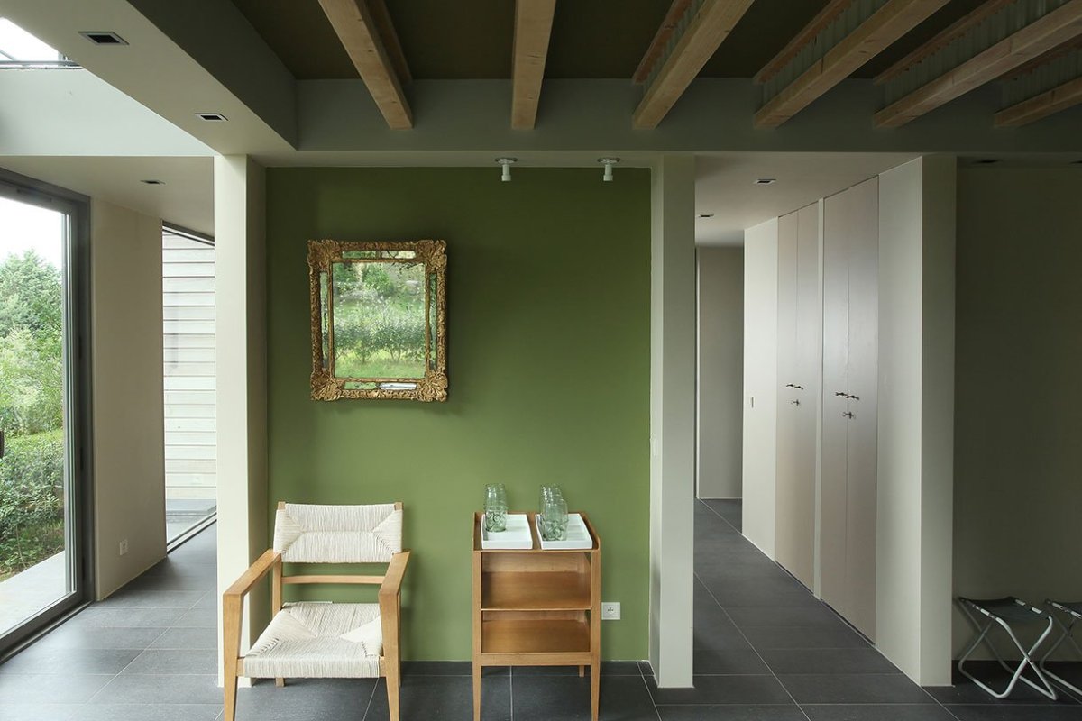 Оливковый цвет в интерьере