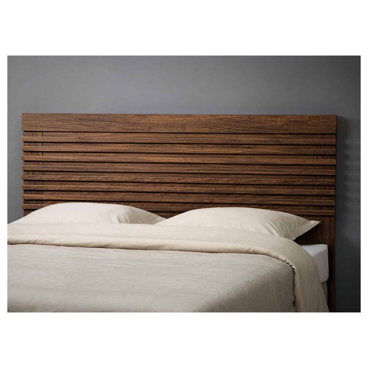 Икеа кровать с реечным изголовьем