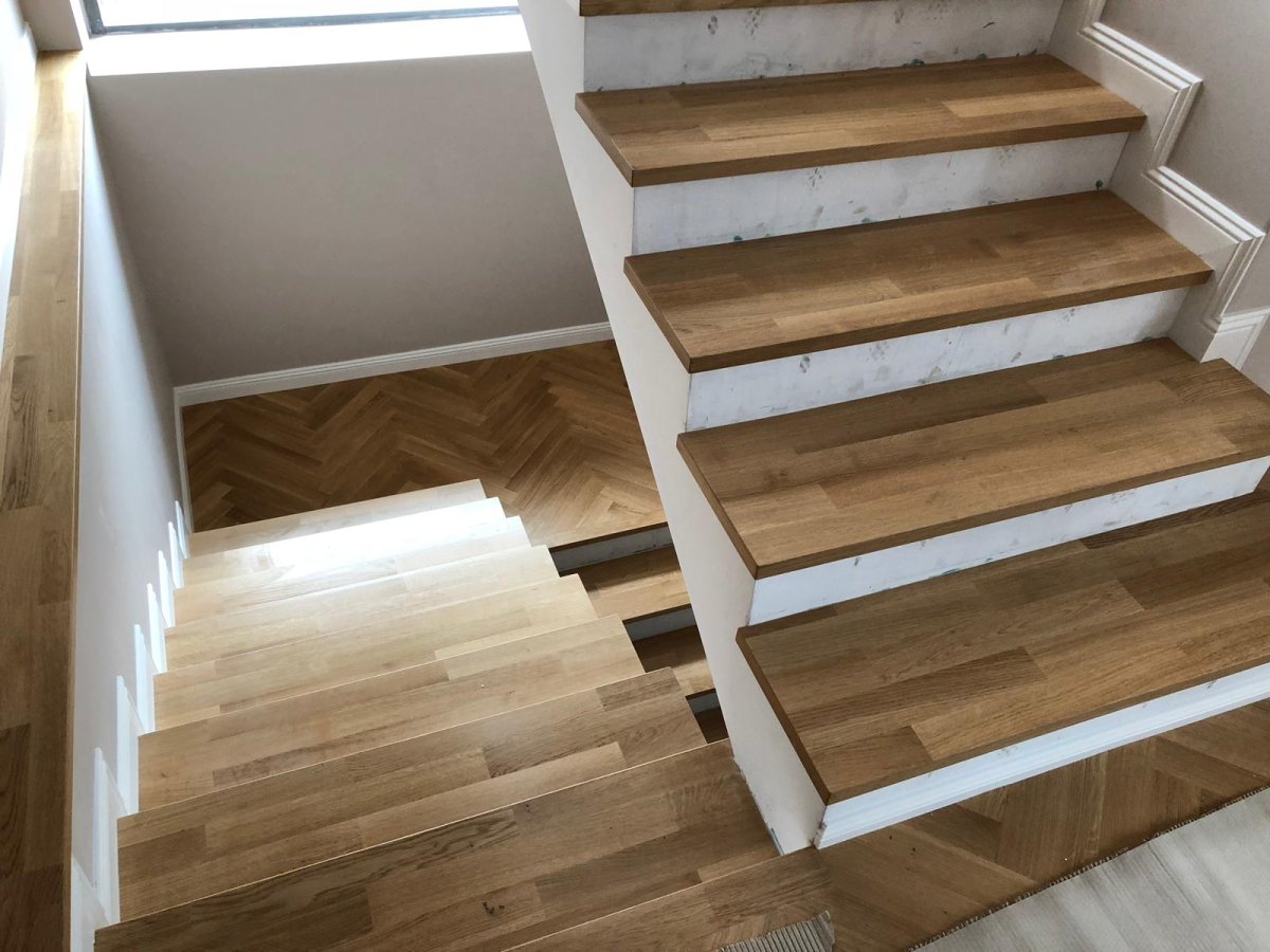 Лестница покрытая ламинатом