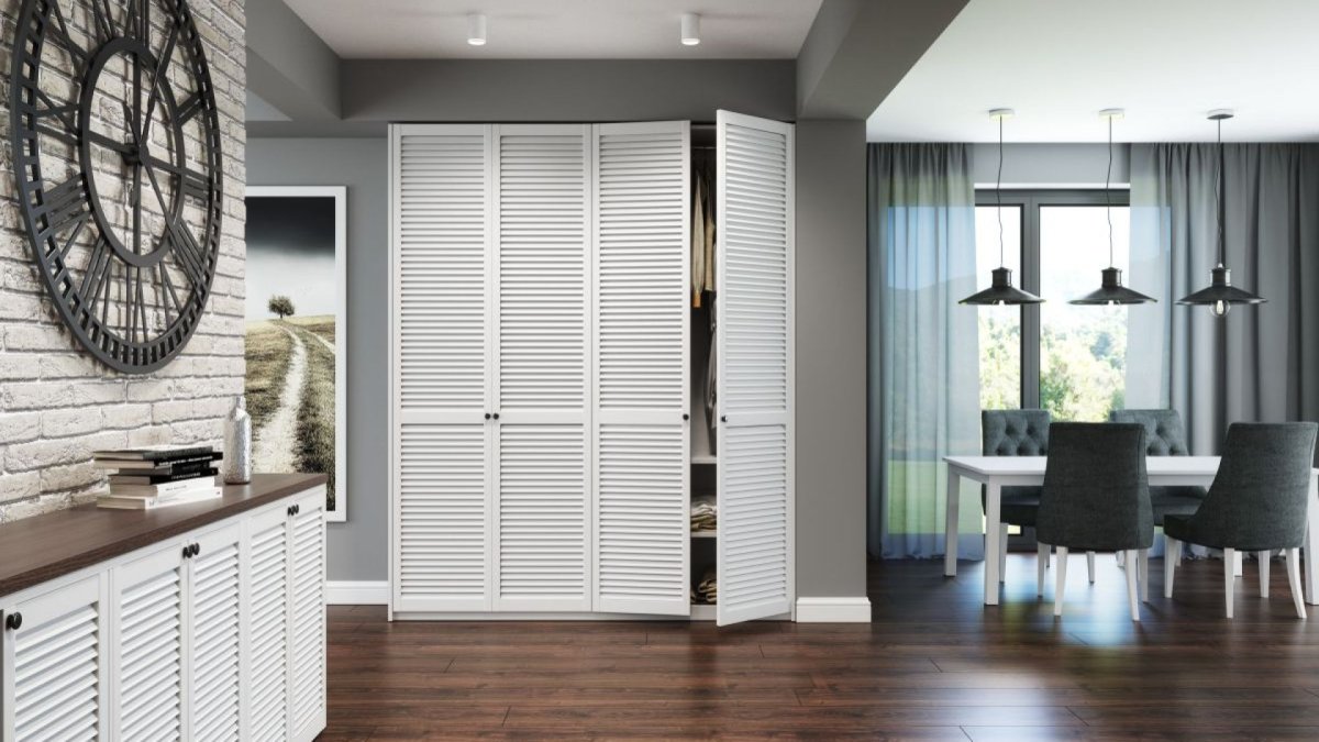 Жалюзийные двери в интерьере лофт