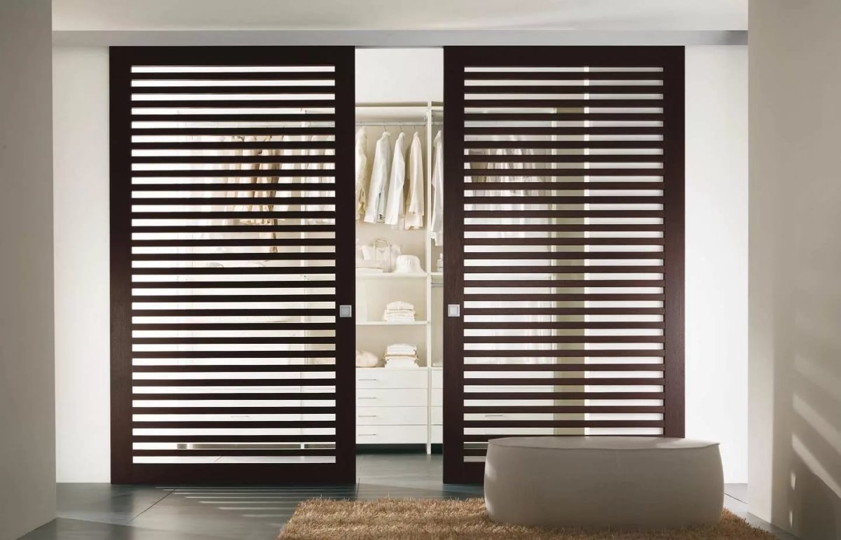 Двери сдвижные жалюзийные межкомнатные