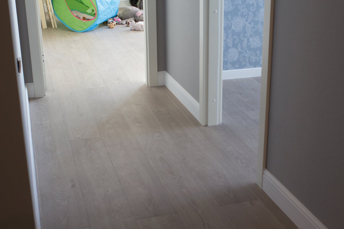 Ламинат без порогов по всей квартире