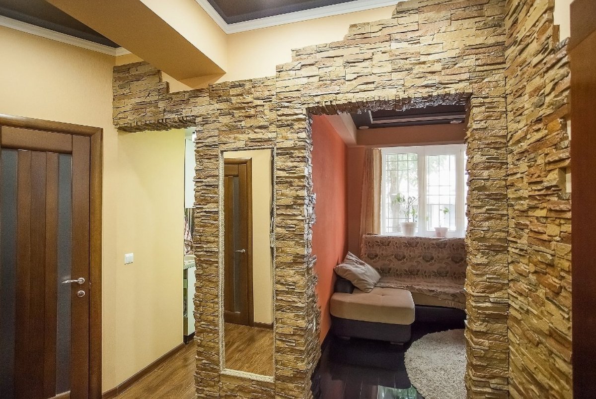 Отделка арки гипсовым камнем